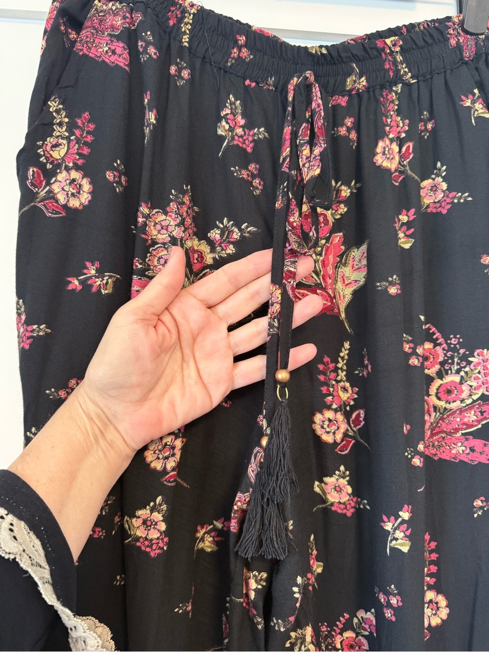 Angie Black Floral Drawstring Harem Pants with Pink Accents size L - Picture 2 of 5